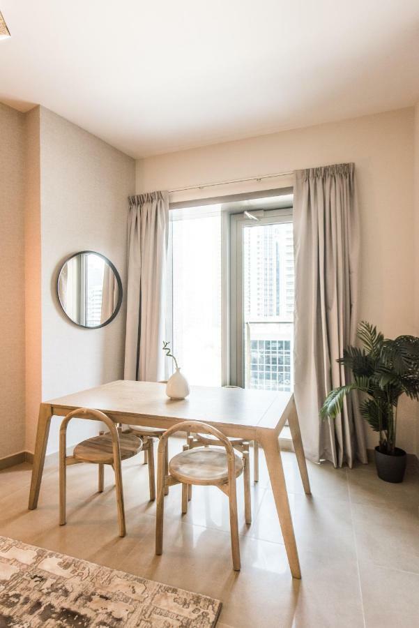 Fantastay Sparkle Tower One Bedroom Suite Marina View دبي المظهر الخارجي الصورة