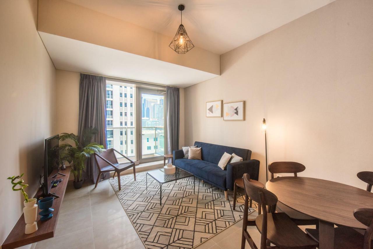 Fantastay Sparkle Tower One Bedroom Suite Marina View دبي المظهر الخارجي الصورة